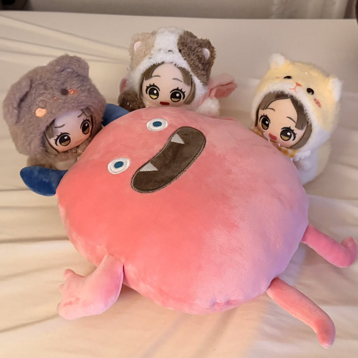 ❤️とむとむアキ様❤️ 🐹モチですわ… 🐻モッチ…モッチ… 🐱ｱﾑ…ｱﾑ… 😈ﾋ、ﾋｴｰ (モチがモチをﾓﾁﾓﾁ