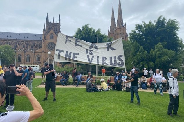 Robbieo_f4w's tweet photo. @RealLTCRicBosi Gday mate,  i hope you are well ! 
Watching that speech of yours on that post brought back some pretty good memories of that March through the City and the sea of people in Martin Place 💪🇦🇺❤️  It really gave me faith in certain humanity again 🤙 https://t.co/XKFu4dtUri