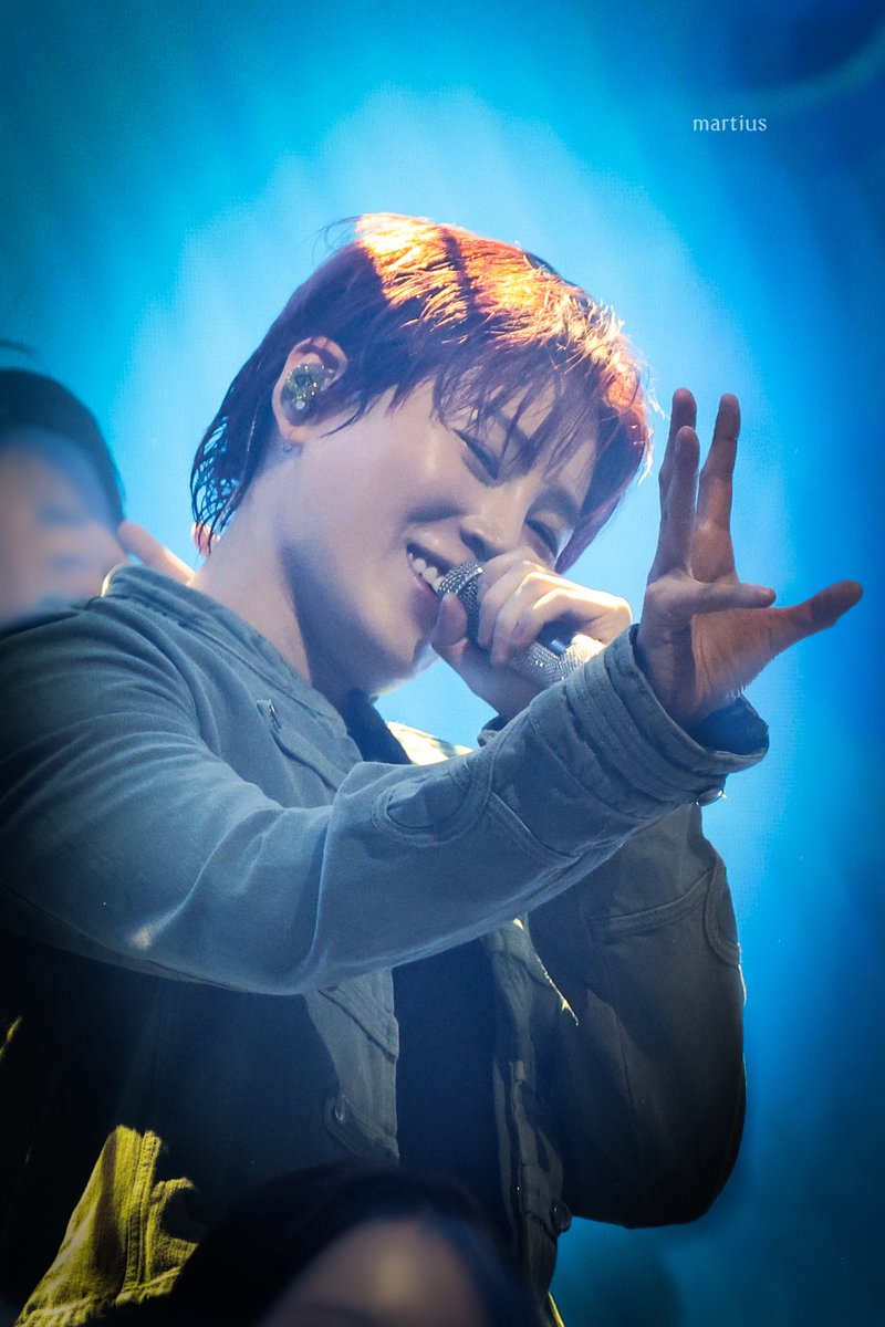 martius0322's tweet photo. 260704 레트로&amp;뉴트로 뮤직 

보는내내 너무 행복했어☁️

#하성운 #HASUNGWOON
#河成雲 #ハソンウン
@gooreumseng https://t.co/26v5yrvvNH