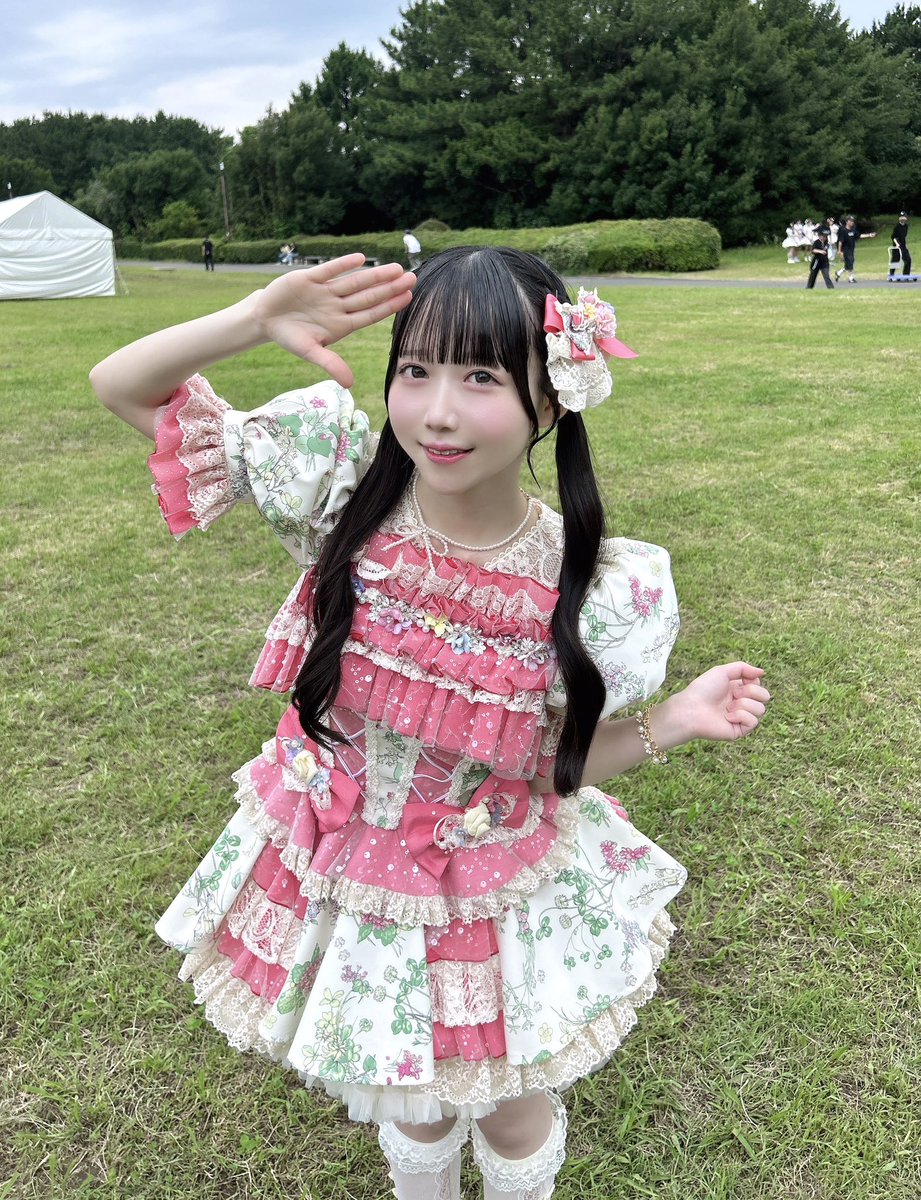 DMRC_ayumi's tweet photo. 夏の新衣装になりました🌺 https://t.co/xczdNUjapL