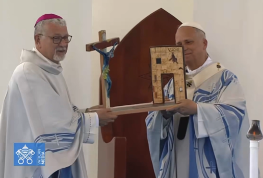 Bp_Richard_Min's tweet photo. The Roman Catholic Church under Francis and Leo is for Communists and illegal immigrants! This is NOT your father's Roman Catholic Church!

#oldcatholic #oldcatholicchurch #catholic #catholicchurch #catholicism #catholicministries #usccb #EWTN #ncregister #pope #popeleo #popeleoxiv #vatican #vaticannews #bishoprichardministries