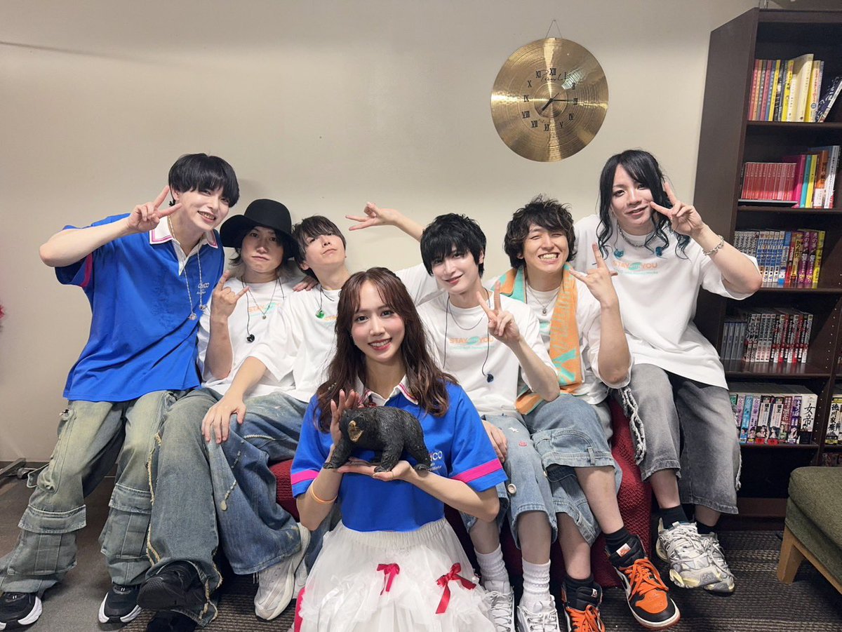 kaizoku_stereo's tweet photo. CHiCO with HoneyWorks i BEST tour 2026
-STAY WITH YOU-

2つ目札幌PENNY LANE24

久しぶりの会場様かつ、
この距離感で皆様と遊べた今日の数時間は本当に幸せでした。

足を運んで下さった全ての皆様、

本当にありがとうございました！

またね🎸💙

#チコハニ_iBESTtour https://t.co/s3yrf1sNWd