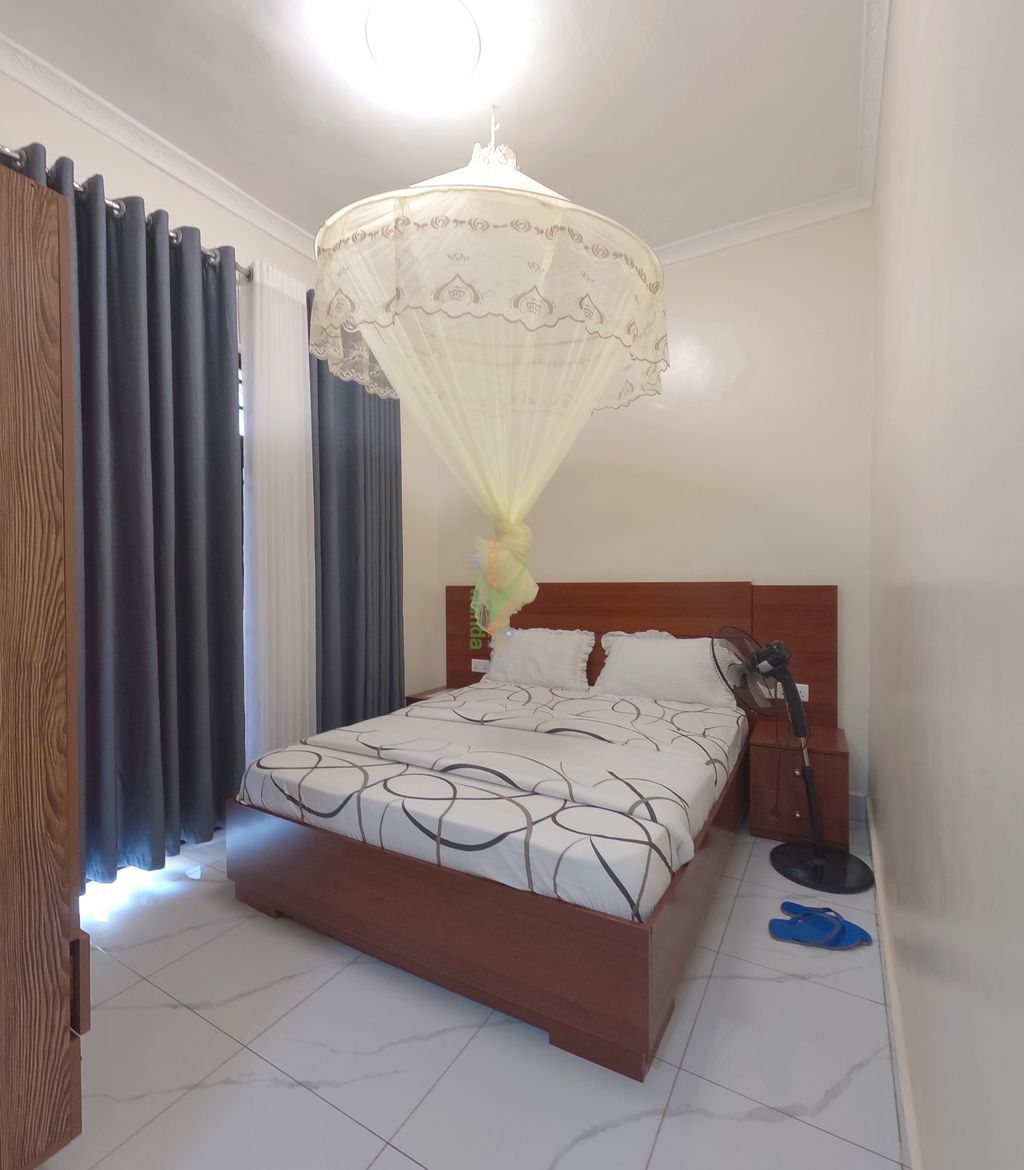 HouseInRwanda's tweet photo. 🏠Kigali 2 bedrooms apartment for rent in Kicukiro-Kanombe🆕 

💰Price:750,000 Rwf
🛏️Bedrooms:2
🛀Bathrooms:2
✅Furnished: Yes
🅿️Parking

https://t.co/LoH6wn0l2K

Contact name:👨‍💼 House in Rwanda

#apartment #rent #kanombe #houseinrwanda https://t.co/rO67x8pZiY