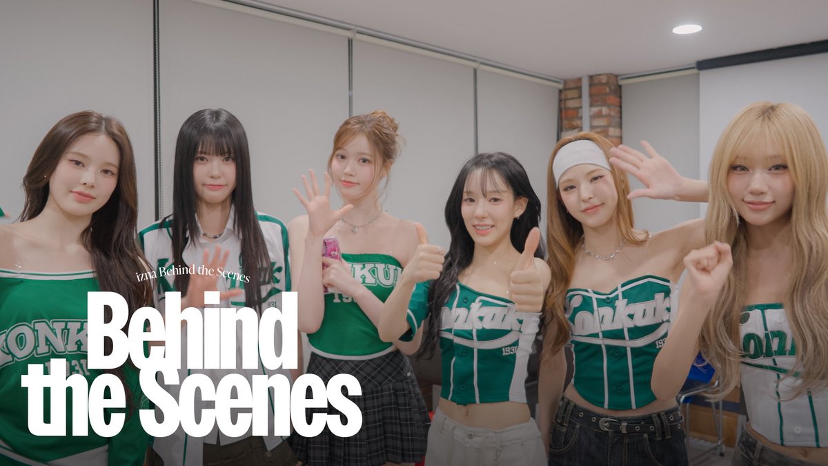 izna_offcl's tweet photo. [Behind the Scenes] 멕썸노이즈📣 izna는 축제를 찢어🔥 뜨거운 열기와 함성으로 가득했던 순간❤️‍🔥 | University Festivals 

🔗 https://t.co/q9mqGRJX1d

#izna #이즈나 https://t.co/jfm6EWvSZz