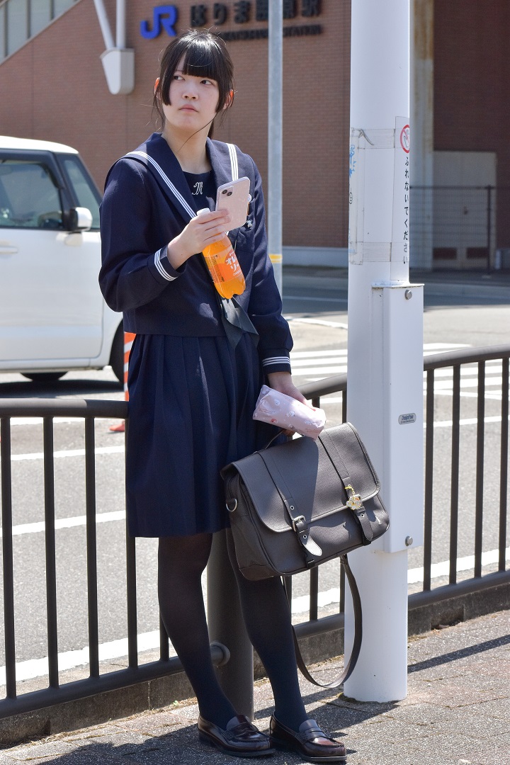 genericsch93201's tweet photo. 第２８回「ジェネリック女子学生™」プロジェクト 姫路南高校編の写真です。
まだまだ先の話ですが、秋の撮影に向けて計画を少しずつ進めております😌
※Twitterで公開している写真はサイズ小さめのサンプル版です※
#女子高生 #姫路市 #制服ポートレート https://t.co/66pKxJvaIt