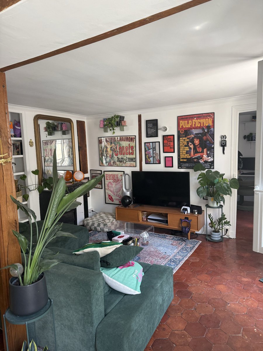 didyoukillbill's tweet photo. Appartement d’une femme de 34 ans https://t.co/S2nJXTLswh