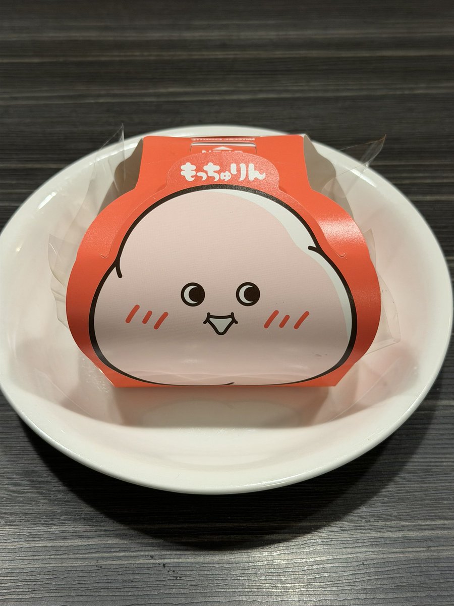 acky_5963's tweet photo. 今日はお休み、家族でイオンへ。

いまさらですが、もっちゅりん初ゲット！
人気なんですねこれ😌餅みたいで美味しいー

そんな今夜は、楽しみだった秩父IIヒント・オブ・シェリー 2026を開栓🔥

これ、めちゃくちゃ美味いっすね！
ストレート、ハイボールでも👍 https://t.co/HQJV3Z3sn1