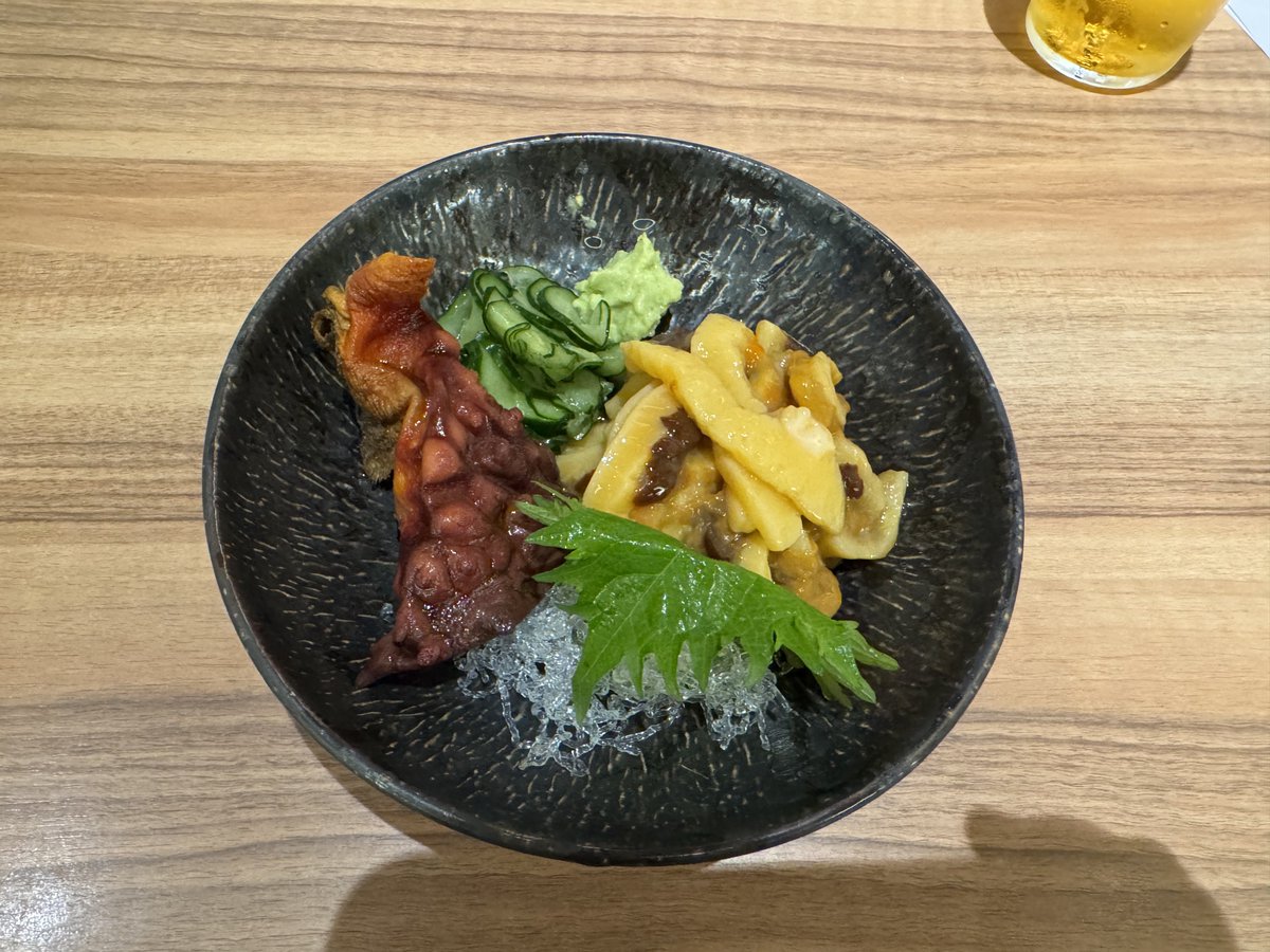 motonaka's tweet photo. 職場でお勧めされたので初めてほやを食べたが、気になる臭いは全くなかった https://t.co/KfWMyGYvQv