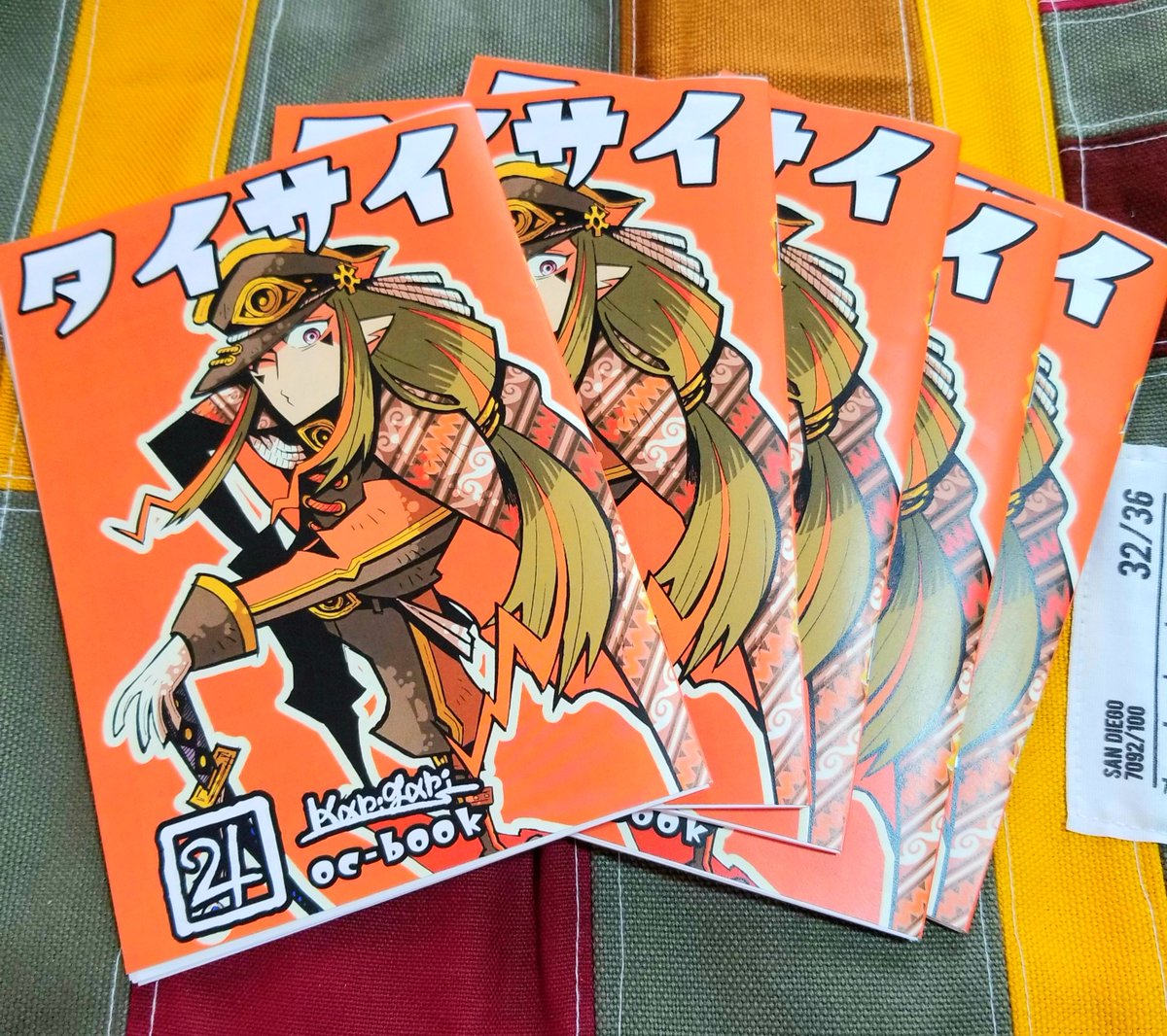 MKarigari's tweet photo. 新作のキャラ紹介ミニ本(ZINE)ができました‼️
今回は手作業で仕上げた折本です📖
記念すべき第一弾はタイサイ先生。これ一冊だけでも楽しめるようになってます
裏表紙にはシリアルナンバーつき
今後のイベントや、通販にも追加していきます❗
#一次創作 #イラスト #oc https://t.co/4jJ8DwGfmh