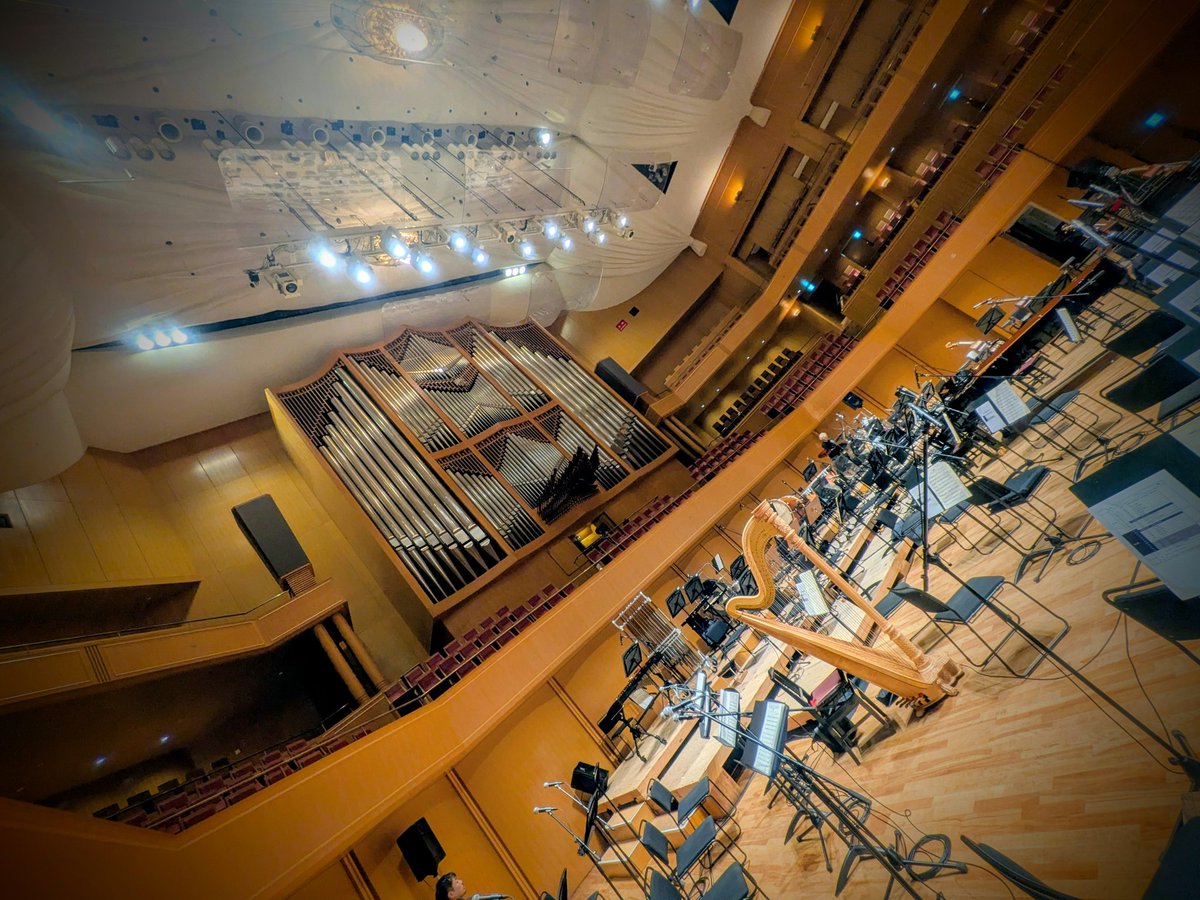 valsound's tweet photo. #シュタゲ  #因果旋律のシンフォニー、名古屋公演にお越しの皆様ありがとうございました！
今回オーケストラの皆さんと共にGATE OF STEINERのピアノを弾かせて頂くという驚きの世界線、無事完走する事ができました。
パイプオルガンとの親和性含めて最高でした！
#steinsgate https://t.co/bMOMw81JBP