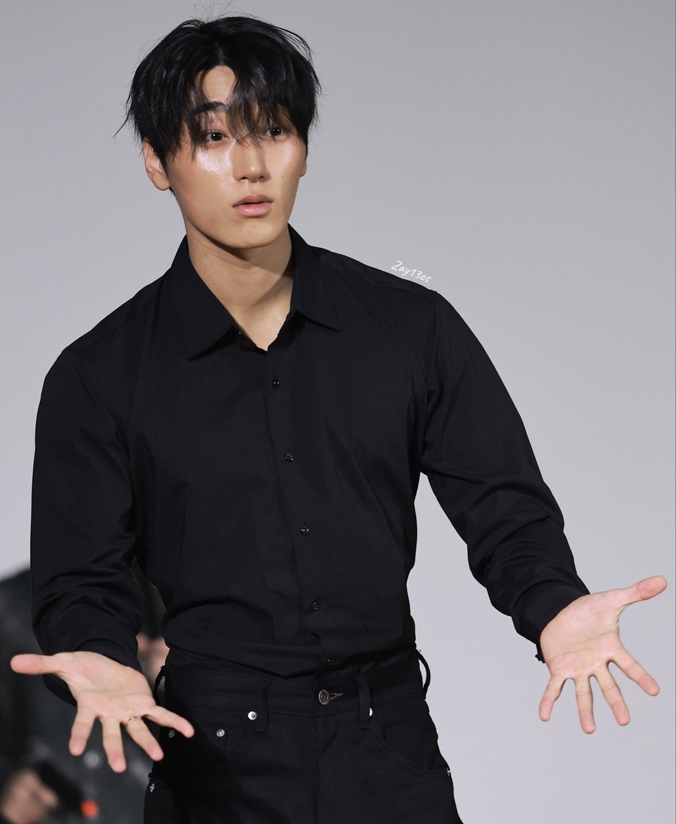 choi_mito's tweet photo. what da hel https://t.co/UnChwCZeEp