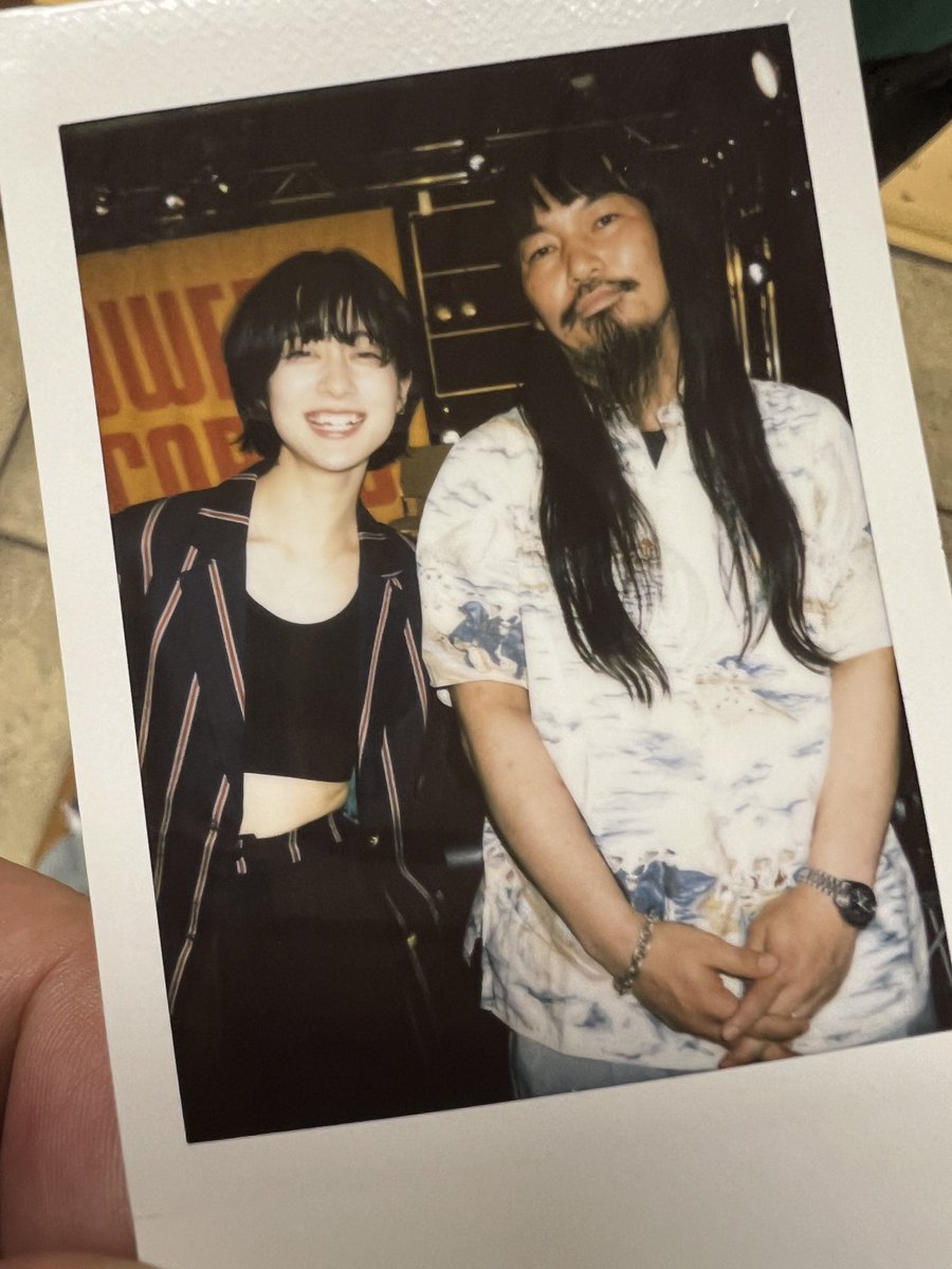 SOME__WACK's tweet photo. み「お菓子いっぱい食べたから元気！」

そ「燃費いいなー」 https://t.co/B0T2H97inD