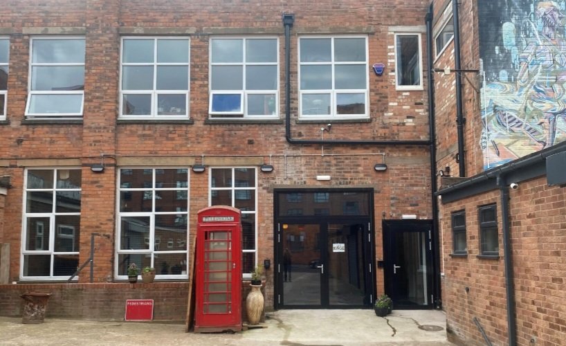 SmallHeathWMP's tweet photo. Today we were invited to The Edge on Cheapside to the community "pot luck", it was great to meet new people and hear the plans the local community are discussing
 #community #neighbourhoodpolicing #communityengagement #smallheathandhighgate https://t.co/Urarele3CV