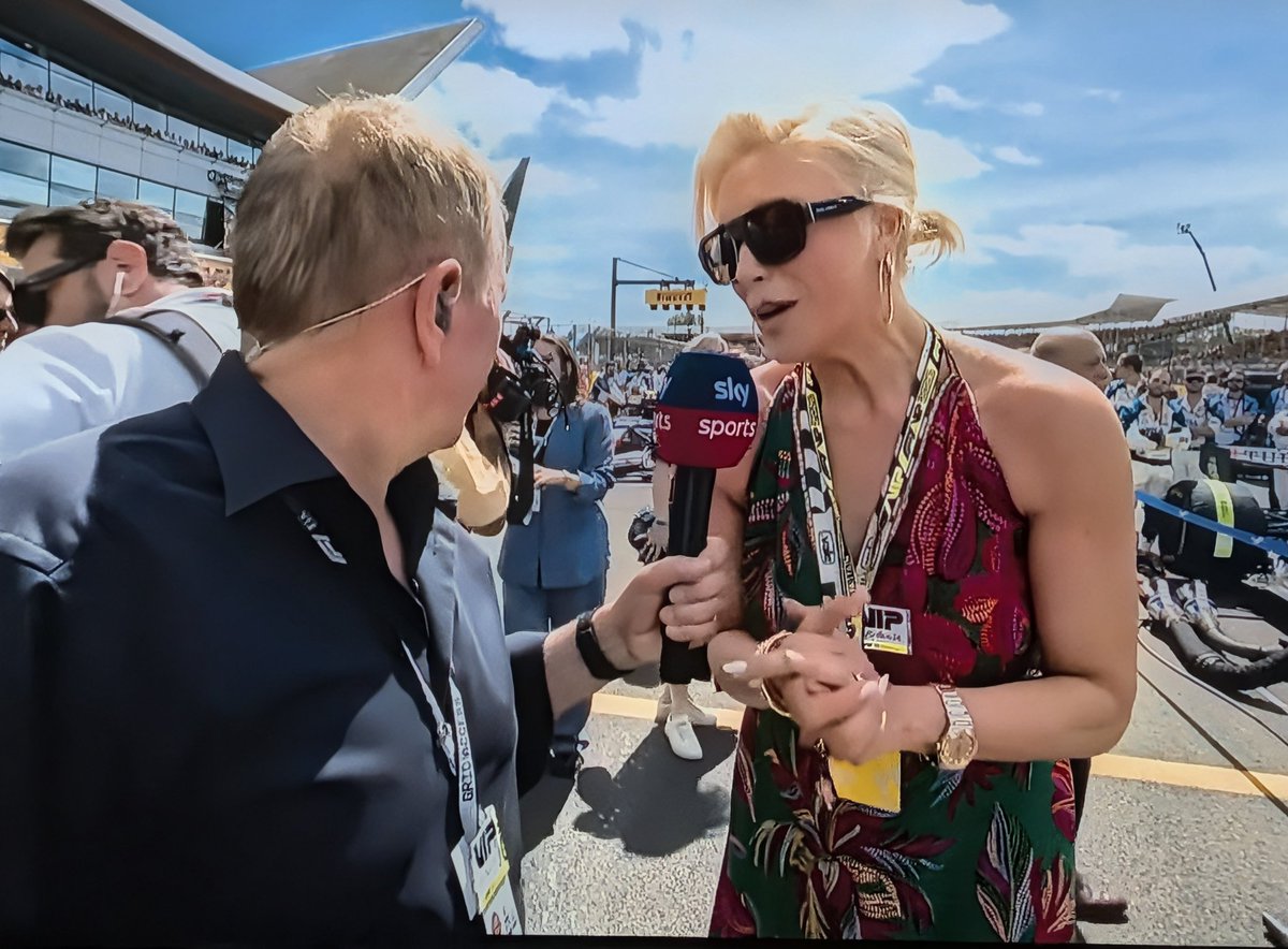 garyshekleton's tweet photo. I cannot love @hanwaddingham enough. What an absolute gem! 
Always offers &amp; shows the height to respect. 🫶

@F1 @SkySportsF1 #F1 #SilverstoneGP #GridWalk https://t.co/j1ZyFSVDf8