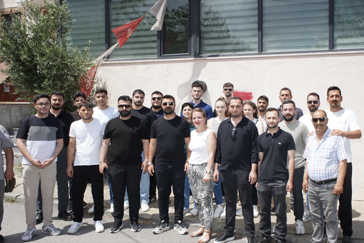 HayriZorer's tweet photo. 📍 KÖRFEZ 

Fotoğraf karesine sığmayan tek şey var:
Milletin iradesinden korkanlar.

Biz buradayız. 
Kayyum Papakçı nerede ? https://t.co/pGcaBVRGJ7