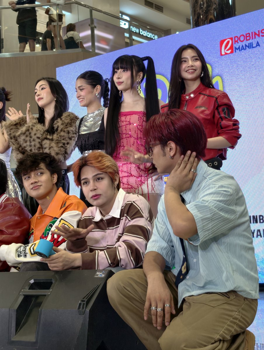 riannt_chu's tweet photo. Idol Caravan, the ppop mall tour at Robinsons' Manila 070426

#VVINK #OONA #AZTER #IdolCaravan #Ppoprise https://t.co/sXvIGnoN9U