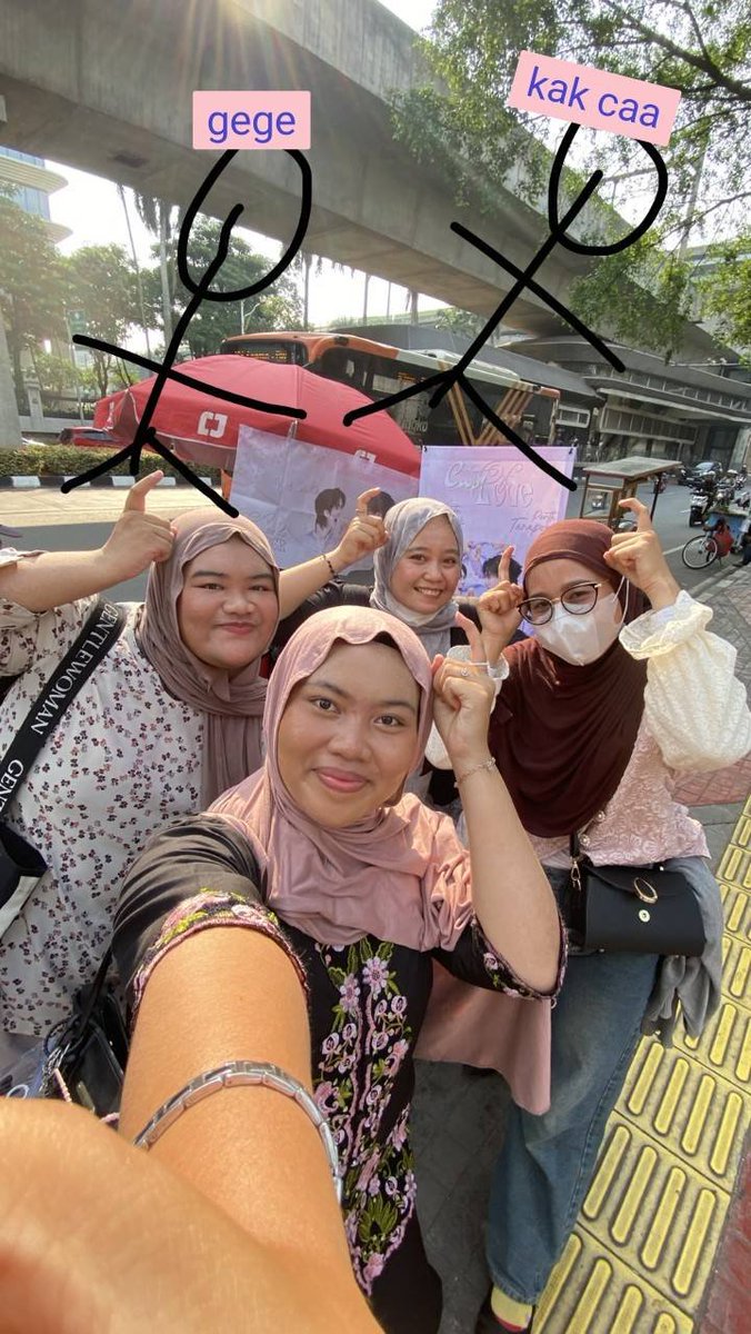 pedtageboyy's tweet photo. lemme take a moment to appreciate this event and say thank you to everyone 🥺💗🙇‍♀️

first of all, thank you so much buat semua yg udah super excited ngeramein event yang kita buat walaupun gue gabisa hadir di sana, seeing all your pics, videos, and happy faces literally made my day, rasanya seneng banget liat kalian enjoy 🥹 thank you for loving perthsanta and thank you for being part of this little project, it truly means the world to us 💗

thank you juga buat fanbase @perthsantaid @PerthClubINA @SantappINAClub yang udah mau collab dan nitip coffee buat anniversary project perthsanta. thank you for trusting us and for being such amazing fanbase. semoga next time kita bisa collab lagi ya 🤝💗

and last but definitely not least....my biggest thank you goes to my team, kakak' gue @azothinthetown @SNDuniverse @naravitttt @kurroimi @TaPpekeii dari hari pertama kita ngerjain ini, nyiapin semuanya dgn waktu yang super mepet wkwkwk. it wasn't easy, but we made it 🥹  i'm really really happy bisa bikin event ini bareng kalian, see you di next project ya! 🫶

once again, thank you everyone. i'm genuinely so happy sampe netesin air mata dikit HAHAHA banyak yang sayang pedta huhuhu 😭🤏 (mff lebay)

see you at our next event! until then, let's keep supporting perthsanta together and keep making more beautiful memories. thank you for making this project so special, love u all so much!! 🩷🙇‍♀️☹️

#PS2YearsWritteninOurOrbit 
#PerthSanta