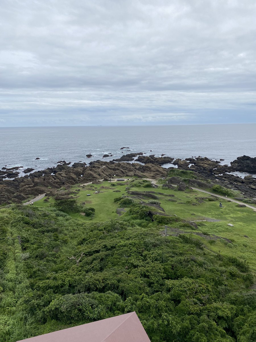 punpunpunichi's tweet photo. 野島崎灯台、風が気持ちよくとても見晴らしが良かったです(ﾟ∀ﾟ) https://t.co/DsvwLG9F27