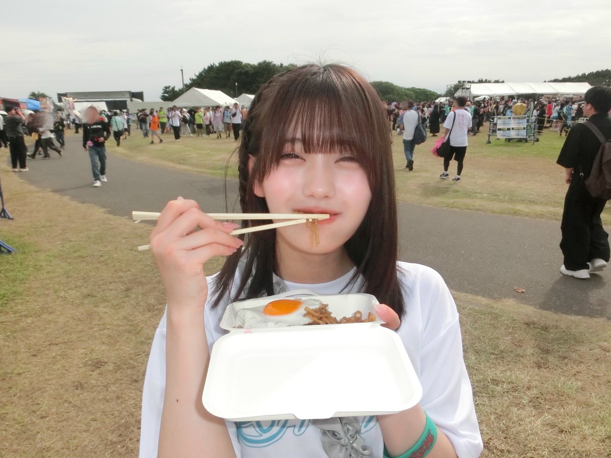 iroha_HS's tweet photo. 夏フェスの泉いろはが可愛すぎちゃってる件。 https://t.co/rZ5a4CxI54