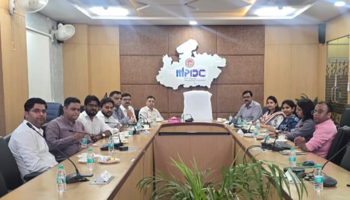 AIGGPA's tweet photo. For linkedin 

Strengthening Industry–BioEconomy Linkages

The *BioEconomy Cell team*, Centre for HR &amp; Technology, *AIGGPA Bhopal*, had an enriching interactive session at *MP Industrial Development Corporation (MPIDC)* on new initiatives for industrial promotion in Madhya Prades https://t.co/dwAMhOMAeH