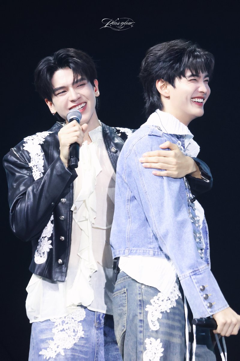 Plusglow_pg's tweet photo. 260705 🤏🤏cute

LAST MEMORY WITH FOUREVER YOU
#FoureveryouFarewellParty
#PieGolf #pie_saran #golfpasator https://t.co/4tHJQV6gZ0