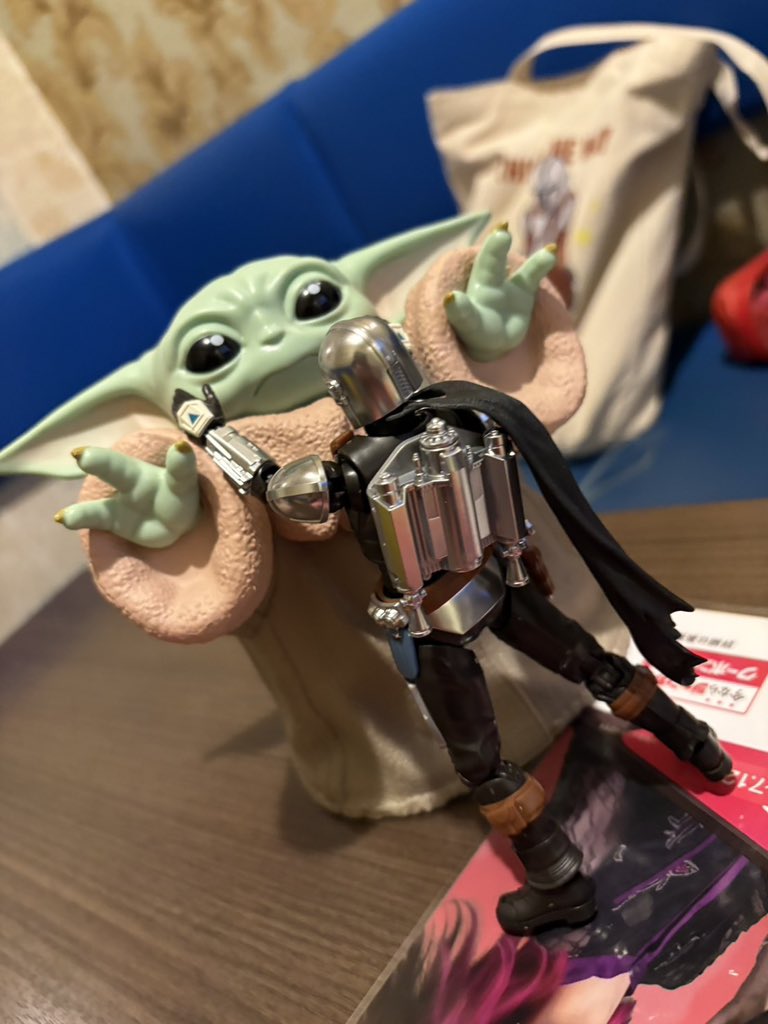 __asiyu's tweet photo. カラオケきた♬𝑩𝑰𝑮 愛 https://t.co/KRFRo8DZa2