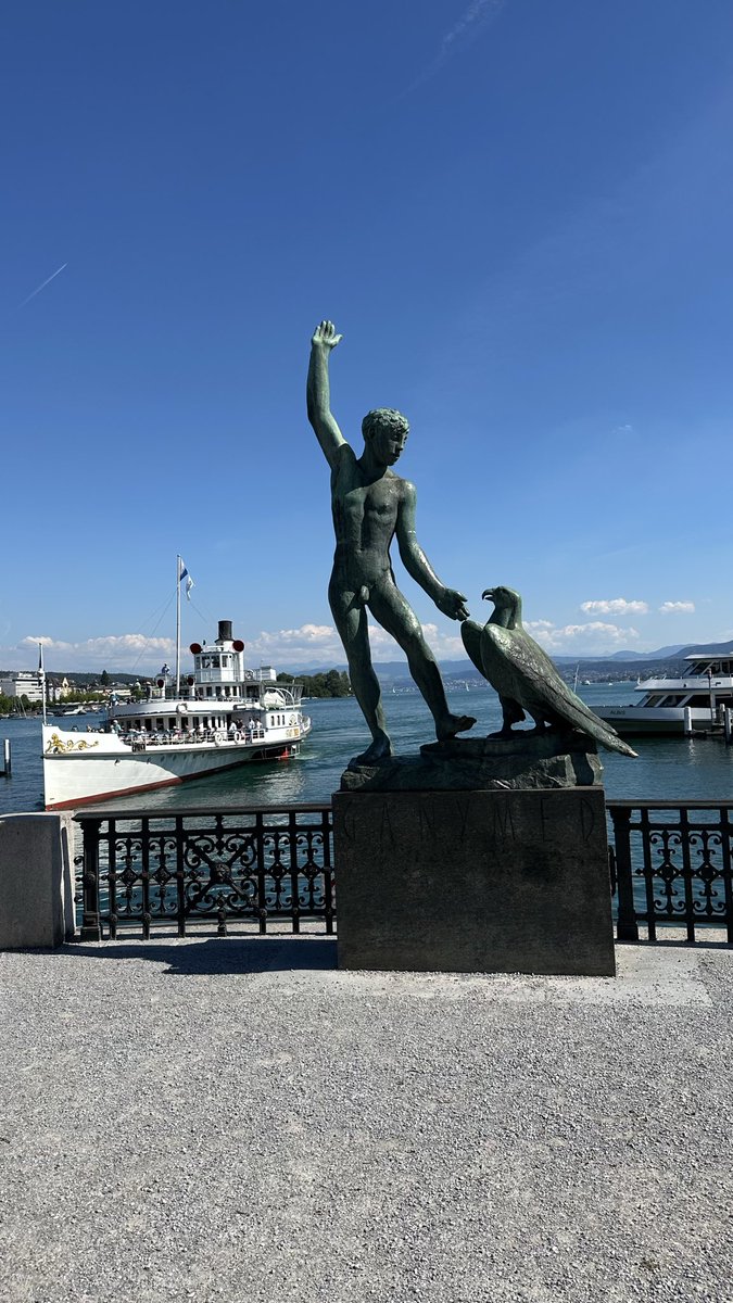 ATLRemix's tweet photo. Random pictures from my time in Zurich. Never knew I would enjoy Switzerland as much as I did!  🇨🇭 On to the next city… 🚅 https://t.co/bCv6c3o7rw