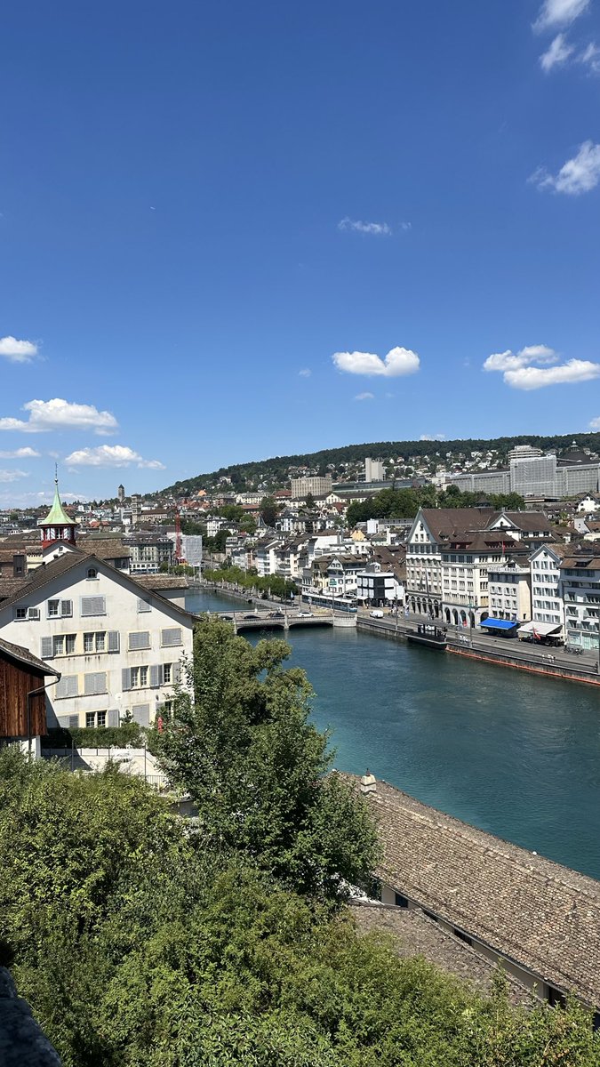 ATLRemix's tweet photo. Random pictures from my time in Zurich. Never knew I would enjoy Switzerland as much as I did!  🇨🇭 On to the next city… 🚅 https://t.co/bCv6c3o7rw