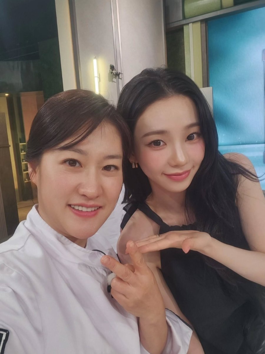 BEMYKARINA_TH's tweet photo. 260705 พี่น่าจากไอจีเชฟอีมุนจองค่ะ

#aespa #KARINA #카리나 #คาริน่า https://t.co/gUZyeLa0W7