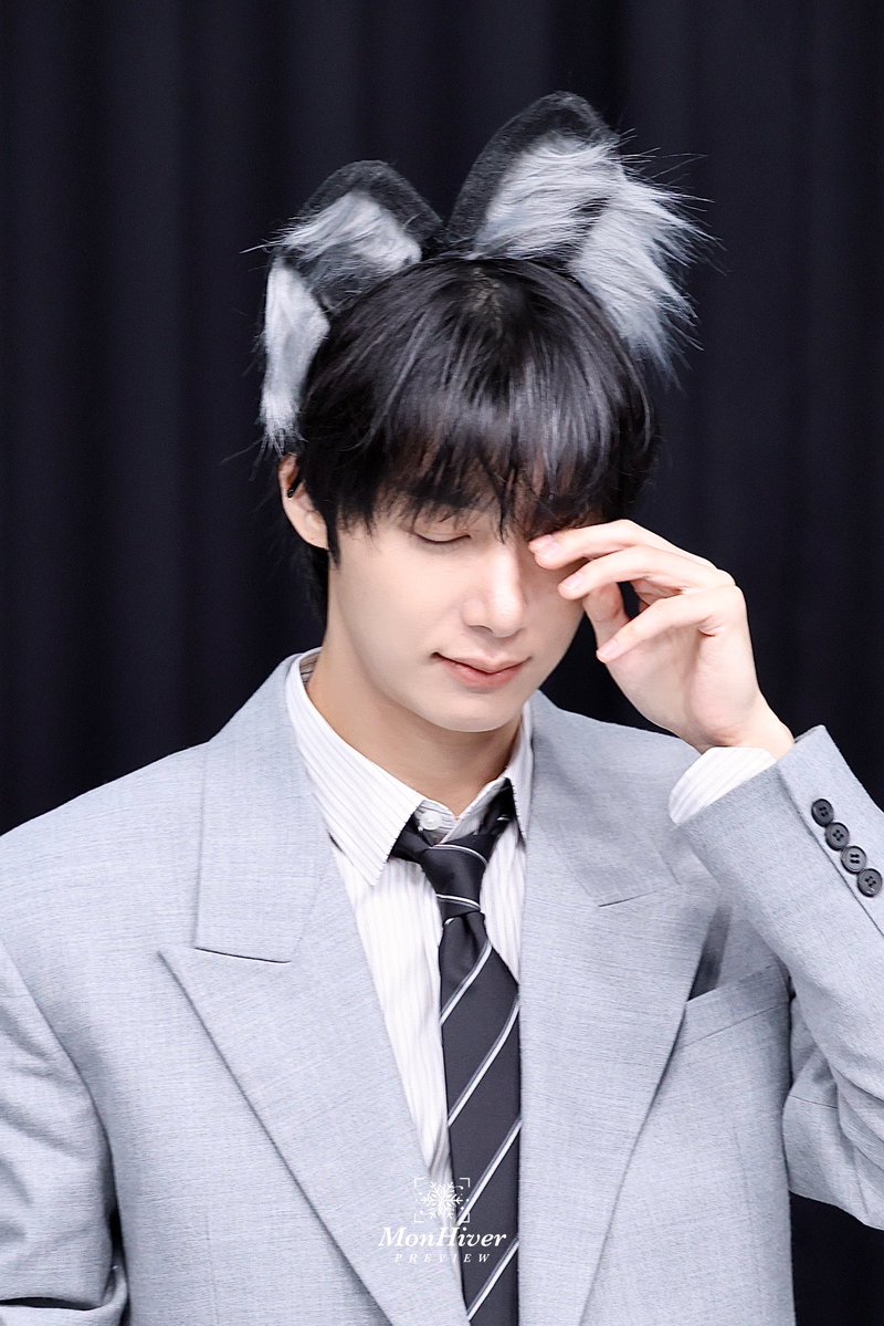 Monhiver_MX's tweet photo. 260705  #형원 

#몬스타엑스 #MONSTA_X #HYUNGWON https://t.co/4r7DEJ3tyH