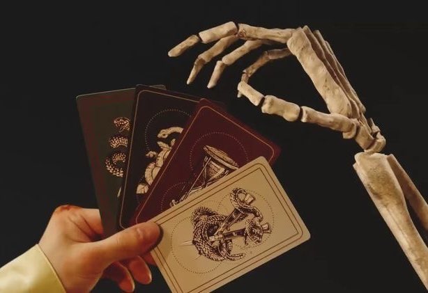 taeminestrone's tweet photo. I love em a little crazy 🃜🃚🃖🃁🂭🂺 https://t.co/pg72xTM9HB