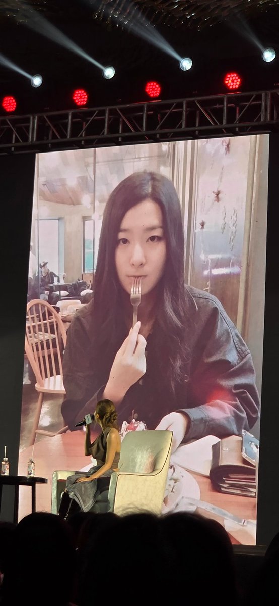 superbstff's tweet photo. รูป Unreleased ของพี่กิ รูปแรกพี่เบถ่าย รูปสองน้องวานเป็นคนถ่าย รูปสามตอนไอติมเค้ก🥺 https://t.co/abntOJfR5Z