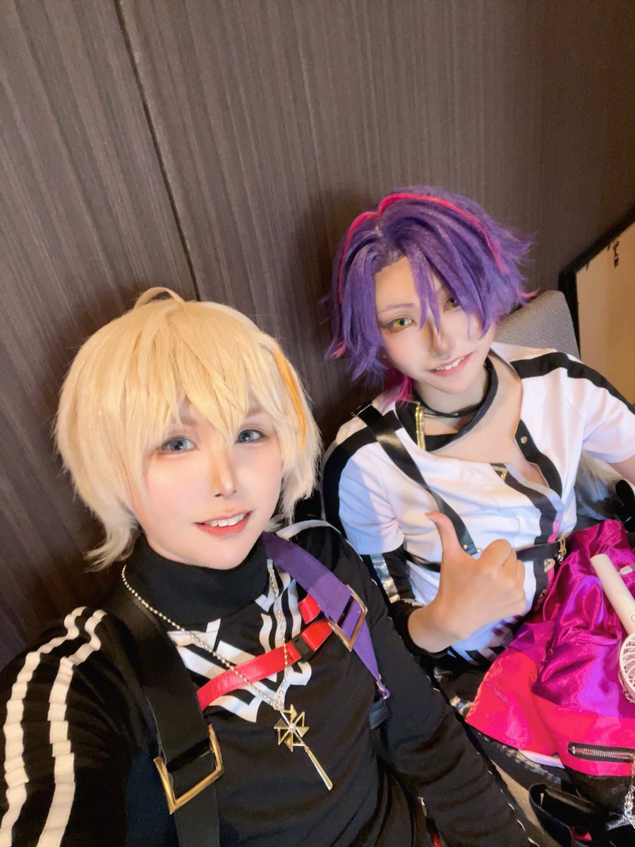 saikapa_puruH5's tweet photo. ⚠︎cos
⬅️今日の俺ら 5月末の俺ら➡️

前からやりたいねって言ってたかへ組交換してきた❕❕
お互い見慣れなくておもろい https://t.co/T5pk6nVWDs
