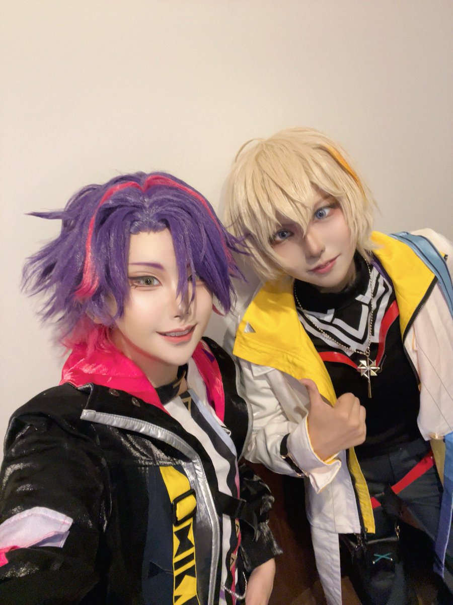 saikapa_puruH5's tweet photo. ⚠︎cos
⬅️今日の俺ら 5月末の俺ら➡️

前からやりたいねって言ってたかへ組交換してきた❕❕
お互い見慣れなくておもろい https://t.co/T5pk6nVWDs