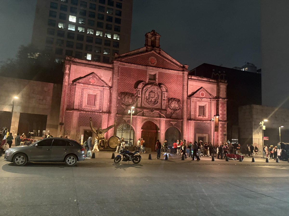Englander1512's tweet photo. Mexico City Culture 🥰🇲🇽🏴󠁧󠁢󠁥󠁮󠁧󠁿 https://t.co/azop82x3uj