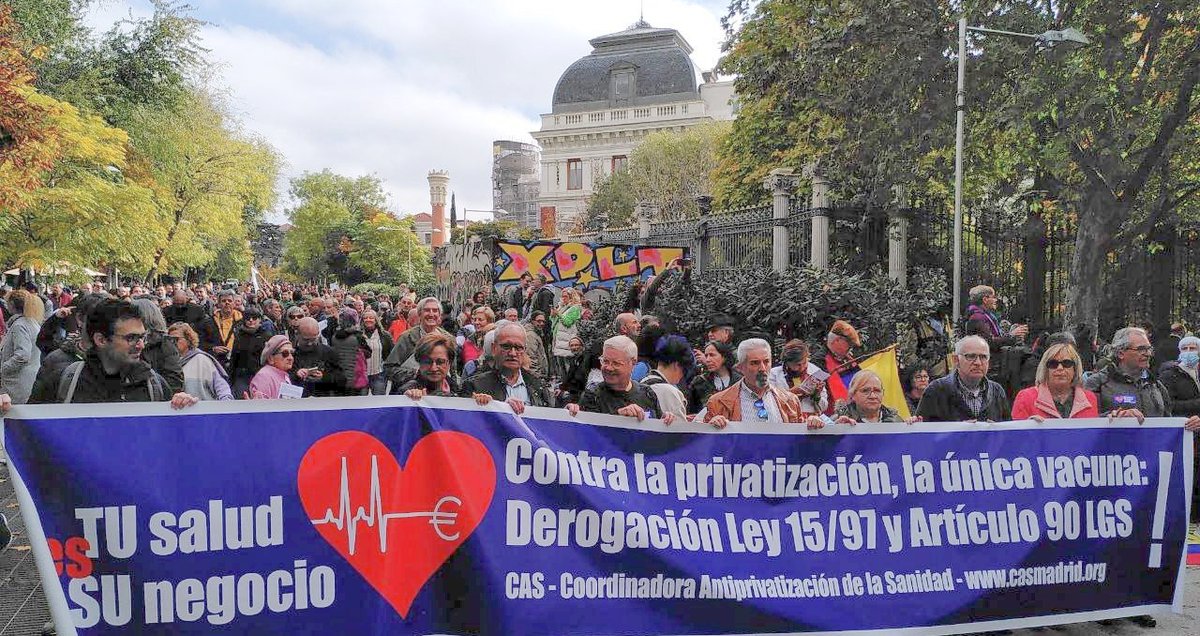 Nen__17's tweet photo. Sólo en la última década en Catalunya han muerto casi 19.000 personas en listas de espera quirúrgicas. 

Lucha de clases también es la lógica mercantilista de privatizar la sanidad, recortar e infrafinanciarla generando muerte y miseria en nuestra clase https://t.co/kaMm0b6d9Z