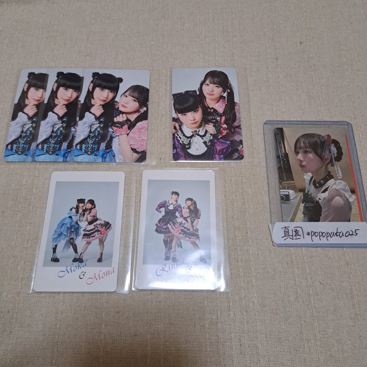 popopaka025's tweet photo. 【交換】ファントムシータ ふぁんとむらんど トレカ

譲)写真のお品(🩷💜🩵)

求)🤍
(チェキ風の🤍ソロ1枚、アップ🤍💜ペア1枚を優先で探してます)

郵送またはふぁんとむらんど横浜手渡し
お気軽にお声がけください https://t.co/DrKMDi07yc