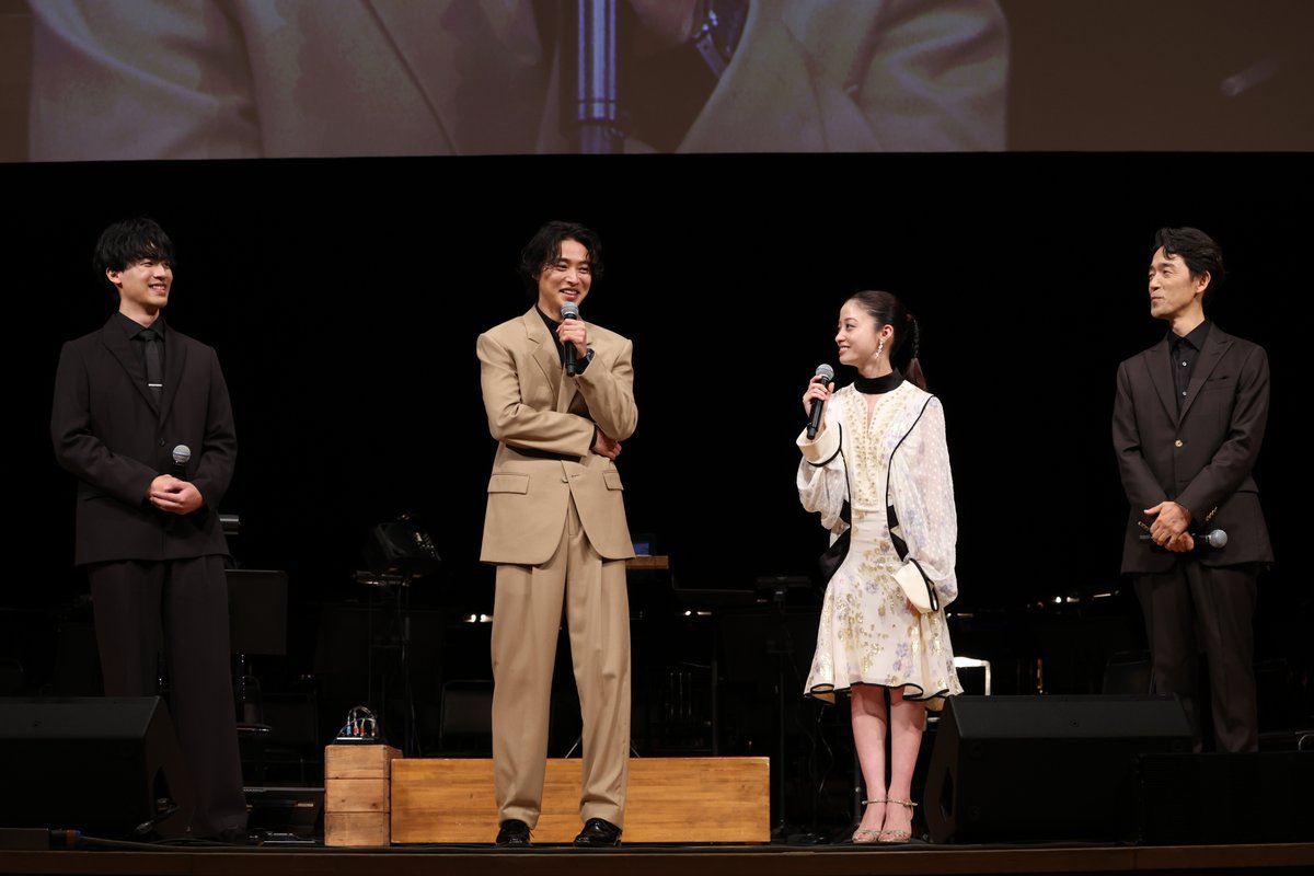 kingdomthemovie's tweet photo. ⚔️『キングダム���シネマコンサート⚔️

シリーズ初のシネマコンサート
ありがとうございました！

東京公演ではスペシャルゲストとして
#山﨑賢人 さん、#橋本環奈 さん、
#佐藤信介 監督、音楽の #やまだ豊 さんが登壇✨

ぜひ今日のイベントの感想を投稿してください！

次は大阪公演、福岡公演、そして最��公演は7月24日(金)パシフィコ横浜国立大ホール！

何度でも
シネマコンサートをお楽しみください。

#キングダム #シネマコンサート