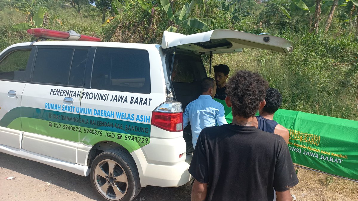 ikasmp14's tweet photo. Innalillahi wa Inna ilaihi Raji'un telah meninggal dunia @asep Aryadi 14'80 Minggu tanggal 5 Juli 2026 rumah duka kp mande RT 04 RW 05 karang Pamulang Cikadut https://t.co/0Mx9I2yMyG
