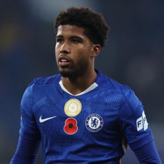 utdreport's tweet photo. #mufc are targeting Chelsea midfielder Andrey Santos, who is valued in the region of £50m. Santos is open to leaving Stamford Bridge [@guardian_sport] https://t.co/mvAbmeg8pH