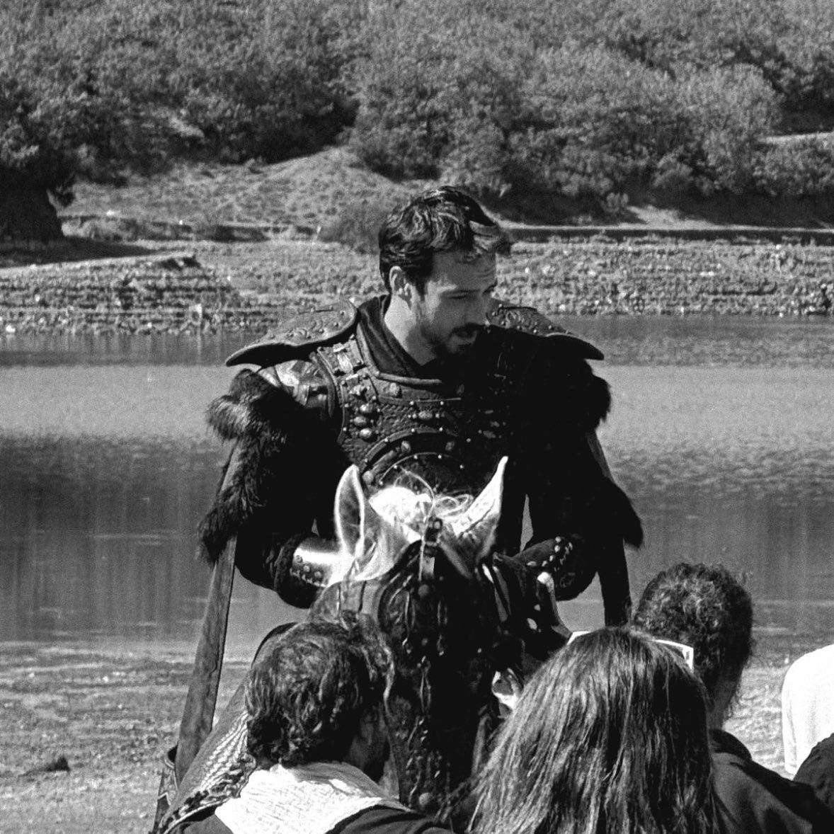 mymediavault's tweet photo. Mert as Orhan Bey

- from the set of Kuruluş Orhan https://t.co/02D189afrB