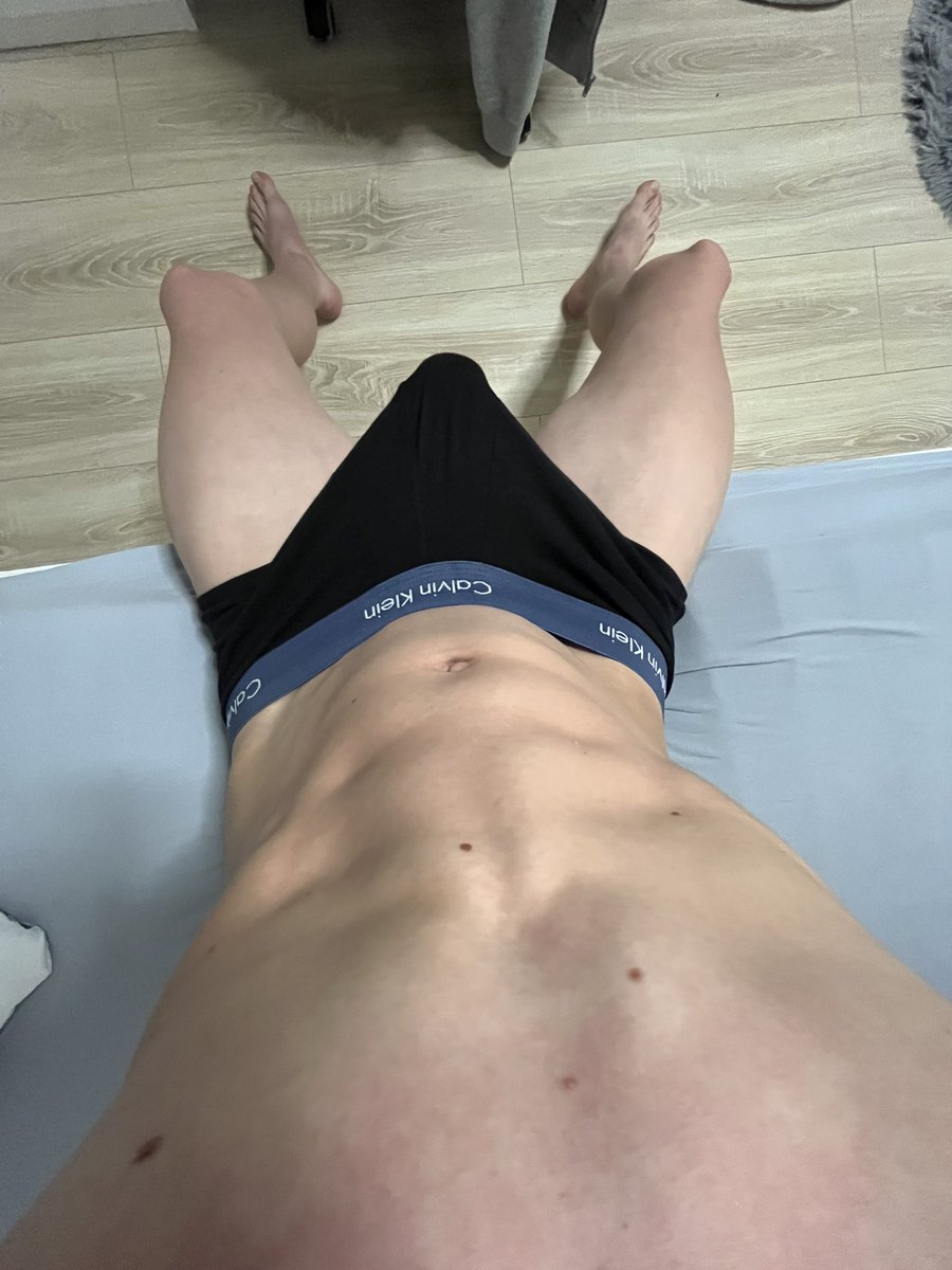 Davidai0wu's tweet photo. Took this tight before school👀👀 https://t.co/LCUWfPYHoZ