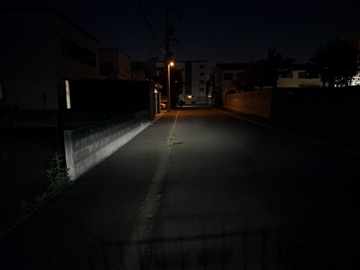 ELERA_Schwi's tweet photo. fclのフォグつけたけどすげー明るい、んで光軸も出てるし普段使い大丈夫そうやな

もうヘッドライトいらないんじゃね https://t.co/DOGEEnE1ry