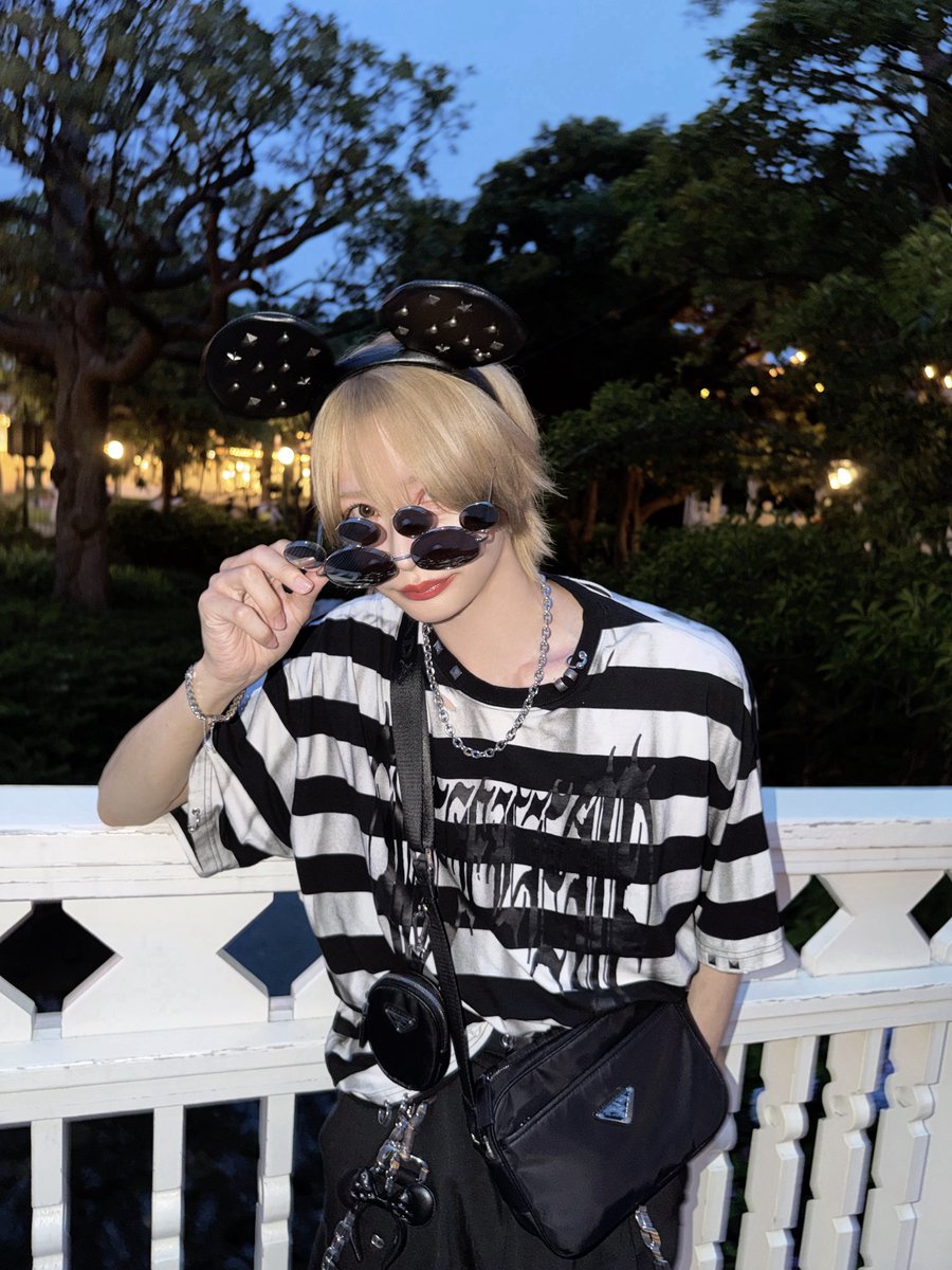yukun_lgln's tweet photo. 🐭🖤 https://t.co/NQQcFyeast