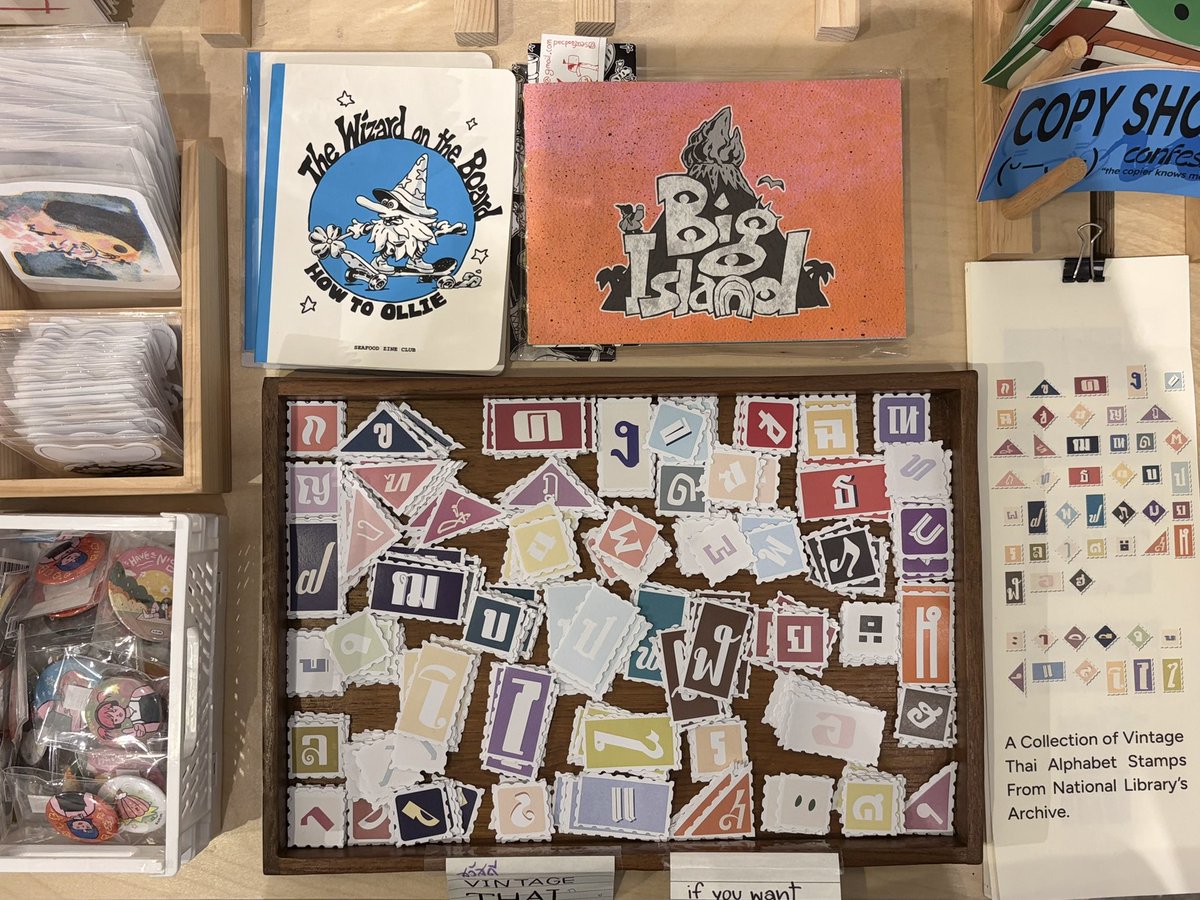 avrilettres's tweet photo. ส่องพับเพียบ zine fair ส่อง spacebar zine ต่อ https://t.co/ZlNirnCuqP