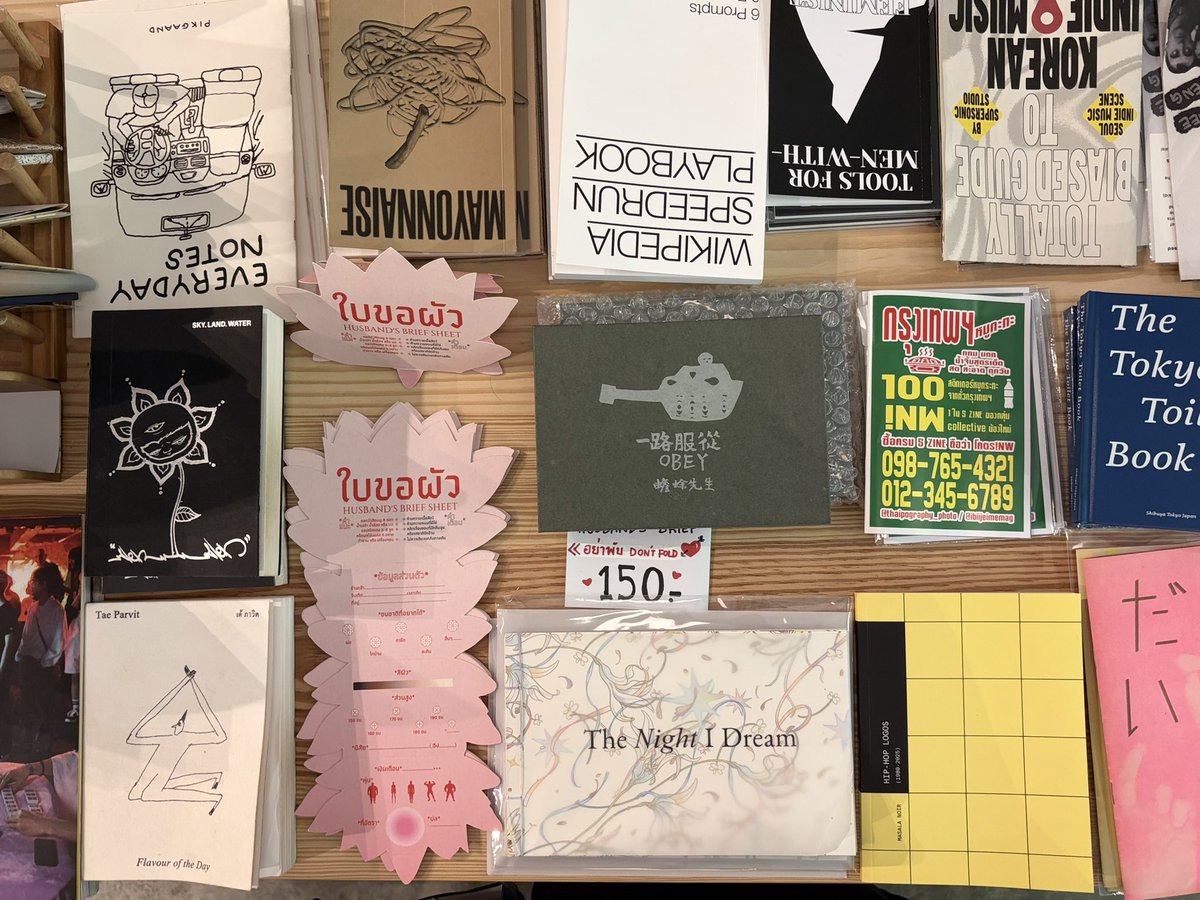 avrilettres's tweet photo. ส่องพับเพียบ zine fair ส่อง spacebar zine ต่อ https://t.co/ZlNirnCuqP