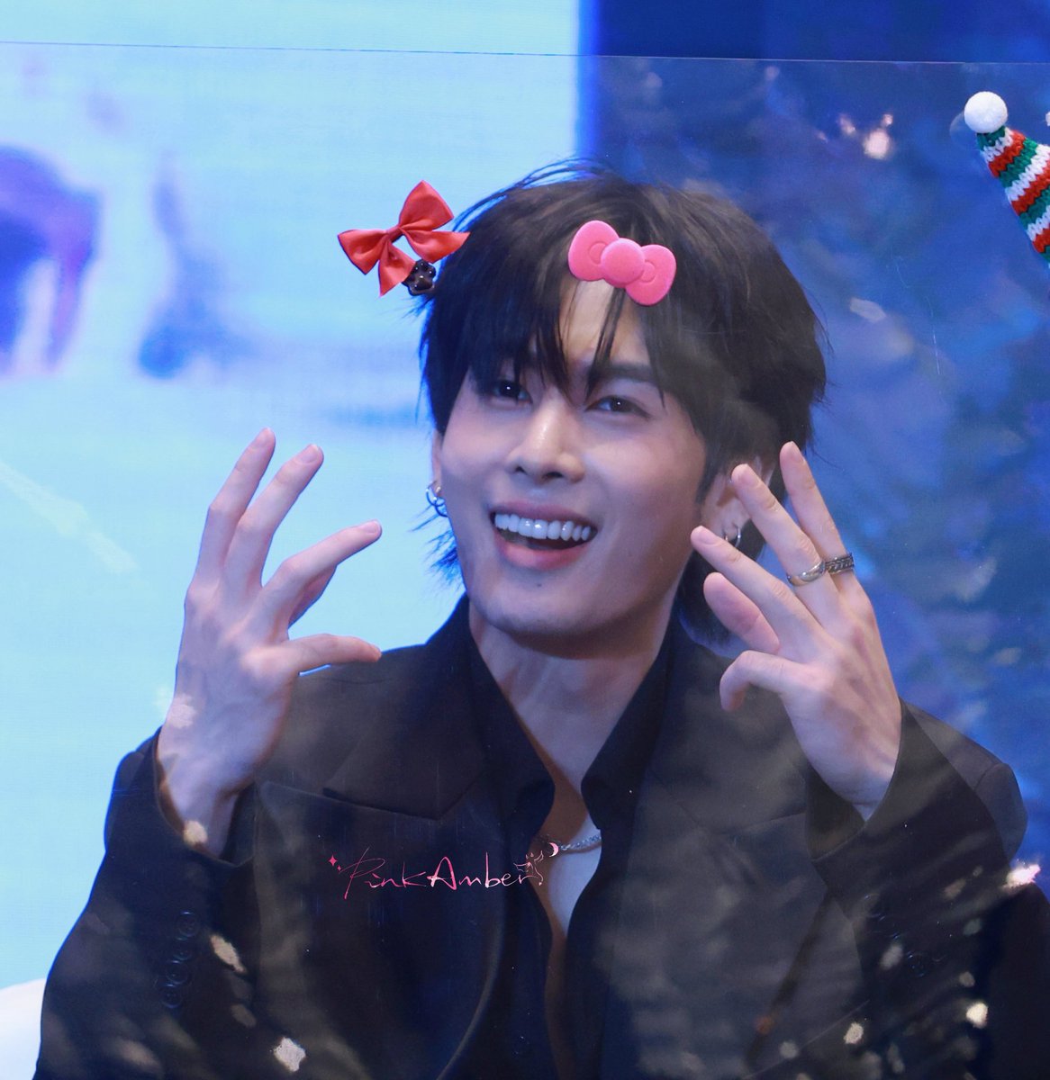 butterandtears's tweet photo. กี้ดดดดด หนูต้ากับโบว์หลากสี เบบี๋น่ารักมากกกกก นี่หรอคือสิ่งที่ฉันไม่ได้เห็นเรียลไทม์ ฮือๆๆๆ 😭😭😭😭😭💘💘💘💘💘 https://t.co/kkmH16kA6Q