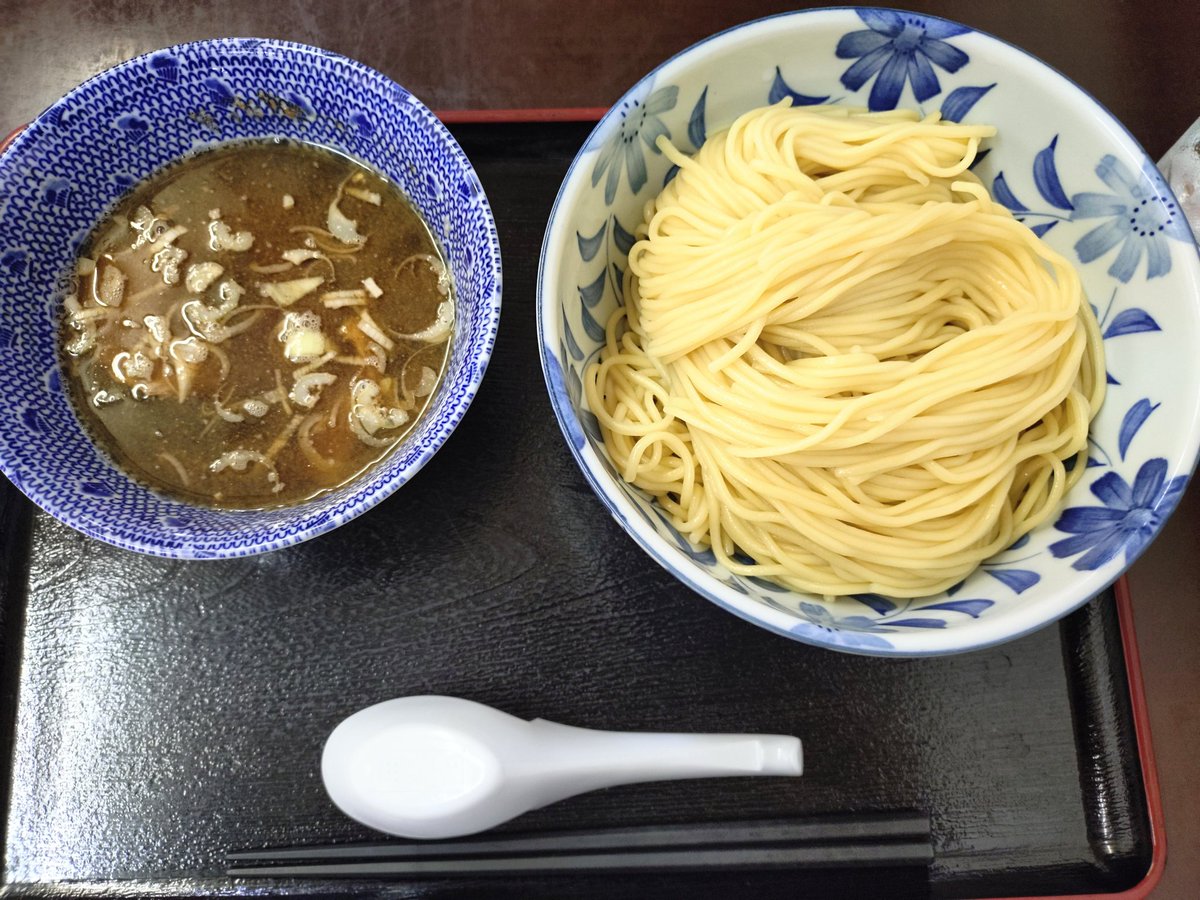 chopper0402's tweet photo. 今日のお昼に食べたつけ麺
すごく美味しいに表通りに二郎系人気店があるのでこちらはいつもガラガラ
美味しいから流行ってほしい、けど混雑して入れなくなるのはツラい、なかなか難しい https://t.co/D1Ax86xtjy
