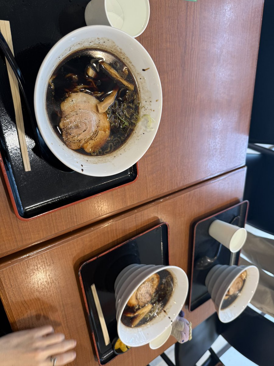 Kuolia275's tweet photo. 富山ブラックラーメン3連番 https://t.co/SfAatPETdn