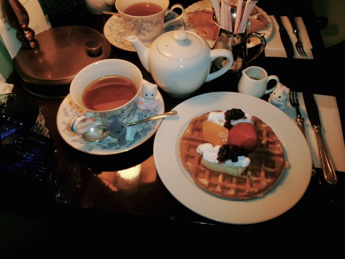 etsu_kizetsu's tweet photo. ワッフルだいすき♫🫖 https://t.co/1ayDZ3xwh7